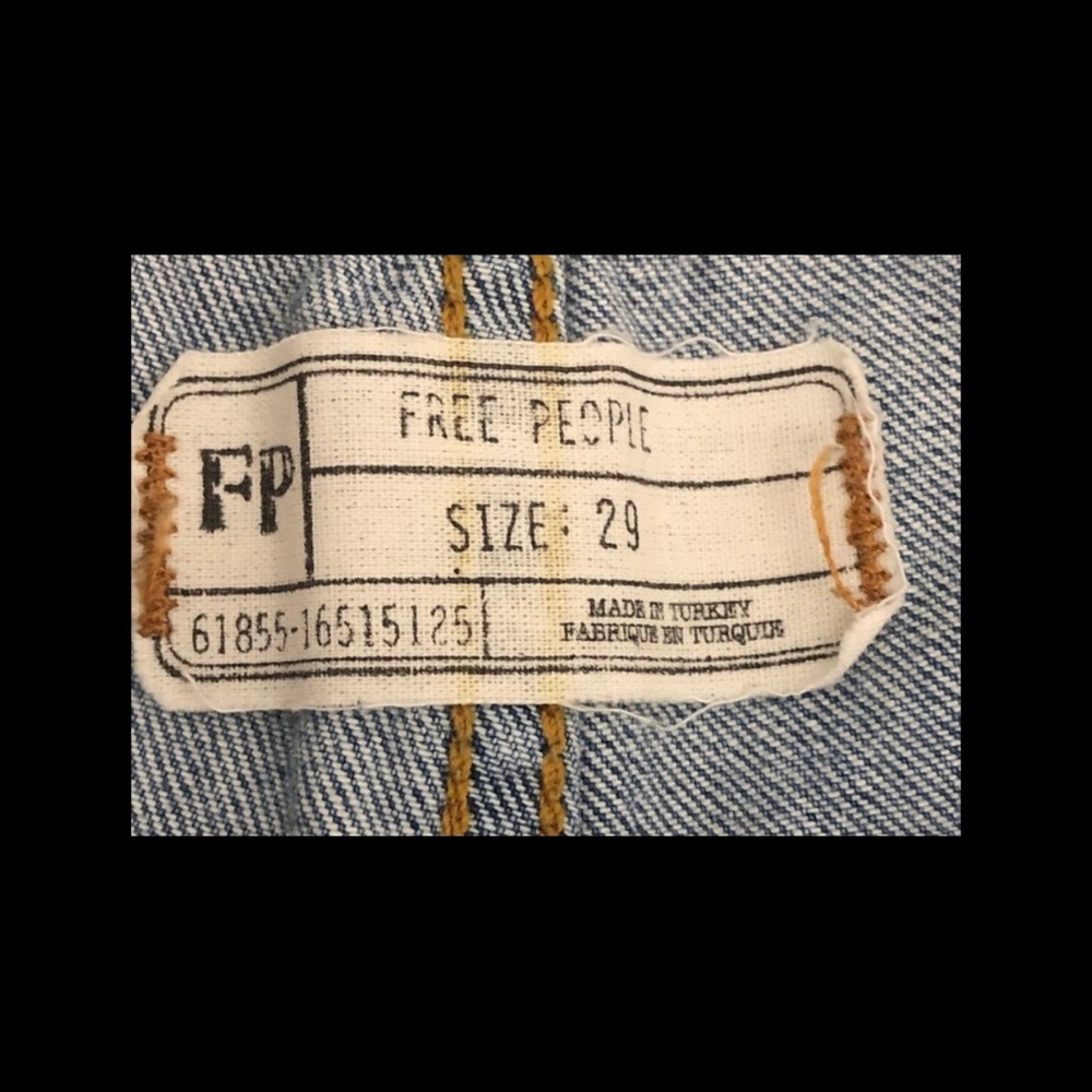 Free People Cropped Bootcut Bleach Raw Hem Jeans Sz 29 Cotton Blend - Picture 9 of 11
